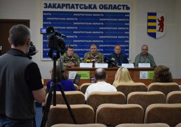 Звинувачення у вбивстві ведмедиці: закарпатські прикордонники подаватимуть позов до суду на автора допису за наклеп