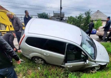 ДТП на Мукачівщині: автомобіль опинився у кюветі