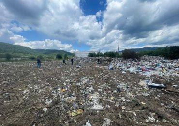 На Закарпатті виявили несанкціонований смітник на землях комунальної власності