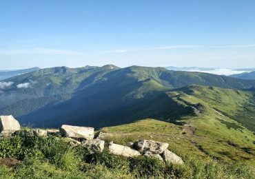 На високогір'ї Карпат температура повітря +12°C