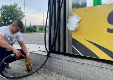 На АЗС Закарпаття перевіряють якість пального