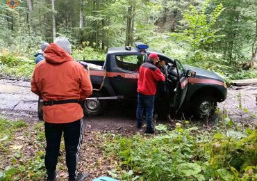 Закарпатські гірські рятувальники надали допомогу групі туристів