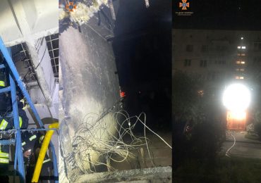 Пожежа на даху багатоповерхівки у Мукачеві: на місці події виявили тіло чоловіка