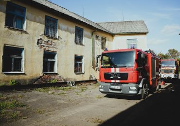 В Ужгороді горіла закинута будівля