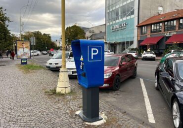 За 5 днів в Ужгороді винесли понад 200 повідомлень за несплату послуг із користування паркувальними майданчиками