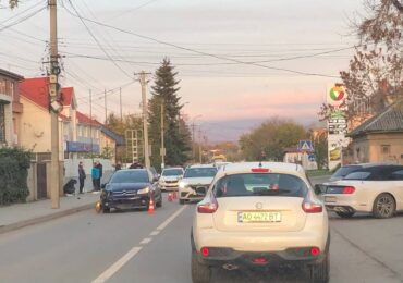 В Ужгороді на Капушанській трапилася ДТП