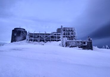 На високогір'ї Карпат температура повітря -11°C