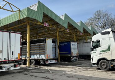 Закарпатська митниця інформує про ситуацію на кордонах з Румунією, Словаччиною та Угорщиною