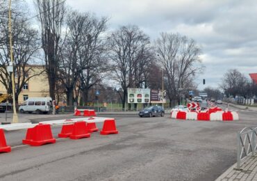 В Ужгороді організували експериментальний круговий рух на перехресті вулиць Академіка Шпеника та Будителів