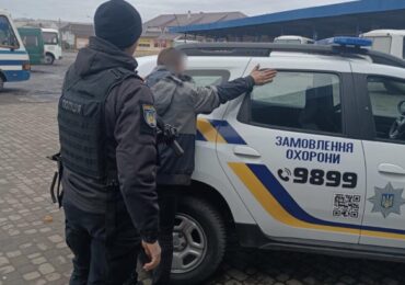 В Мукачеві на автовокзалі затримали дебошира