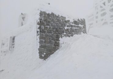 На високогір‘ї Карпат температура повітря -18°C