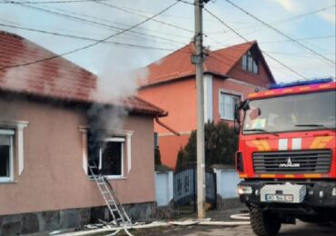 Берегівські рятувальники вберегли житловий будинок від пожежі