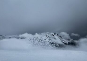 На високогір'ї Карпат температура повітря -2°C