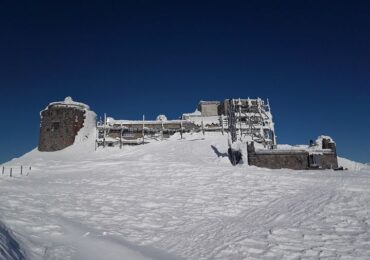 На високогір'ї Карпат температура повітря -4°C