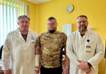 Медики Закарпатської обласної лікарні дістали осколок з легені 33-річного військовослужбовця