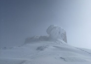 На високогір'ї Карпат температура повітря -8°C