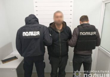 «Звільнення з полону» за понад 10 тисяч доларів: в Ужгороді шахрай ошукав дружину військового