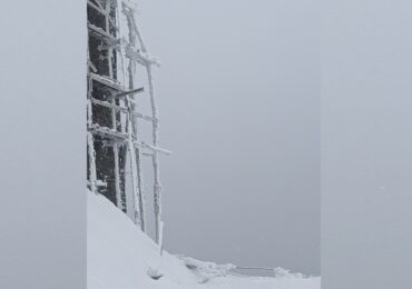 На високогір'ї Карпат температура повітря -4°C