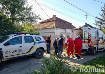 Поліцейський офіцер Берегівської громади врятував пенсіонерку, у якої стався інсульт