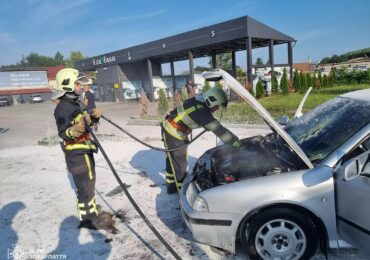 На Мукачівщині вогнеборці ліквідували загоряння двох автомобілів