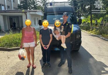 В Ужгороді патрульні допомогли 5-річній дівчинці, яка одна залишилась вдома