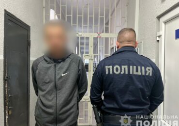 Зливав паливо з баків вантажівок: мукачівські поліцейські затримали серійного крадія