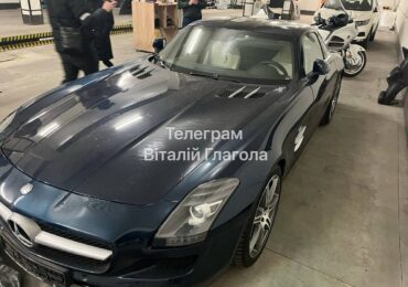 На Закарпатті вилучили Mercedes-Benz SLS AMG російського олігарха, - Глагола