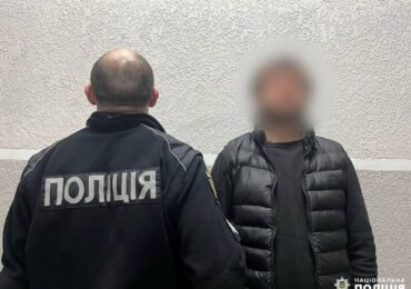 Поліція Мукачева затримала групу осіб за хуліганський напад на двох чоловіків