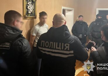 За 15 тисяч доларів організували незаконне переправлення військовозобов’язаних через кордон
