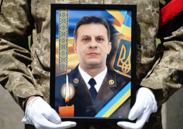 В Ужгороді попрощалися із полеглим Героєм Олегом Гойбергом