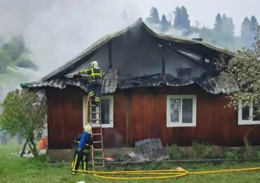 Міжгірські вогнеборці запобігли знищенню житлового будинку