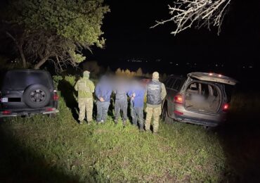 На Закарпатті зі стрільбою затримали порушників, які безпілотними літаками хотіли переправляти сигарети
