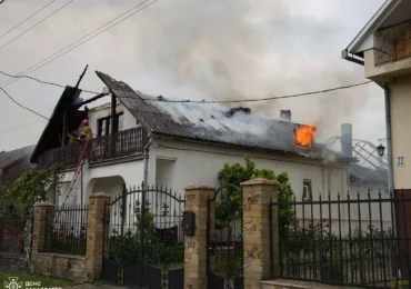 На Ужгородщині горів житловий будинок