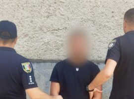 На Закарпатті чоловік проник у дитячий табір і вчинив розпусні дії щодо двох малолітніх дівчат