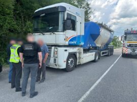 Двоє киян організували на Закарпатті канал незаконного переправлення осіб через кордон