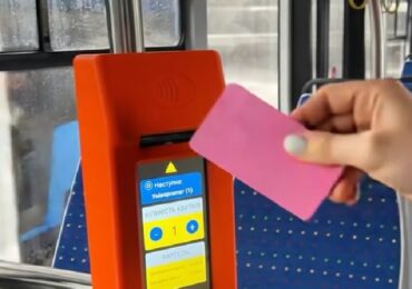 В Ужгороді з'явилася можливість безконтактної оплати на усіх міських автобусах