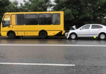 На Ужгородщині рейсовий автобус потрапив у ДТП
