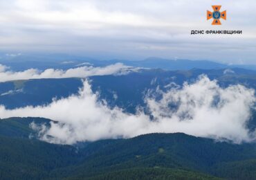 Фото дня: на високогірʼї Карпат температура повітря +4 °C