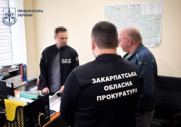 На Закарпатті повідомили про підозру керівнику підприємства за спробу контрабанди лісоматеріалів
