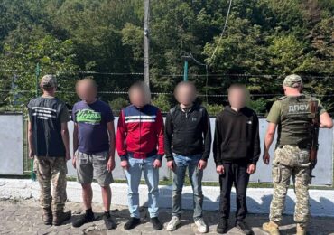 На кордоні з Румунією з пострілами затримали порушників