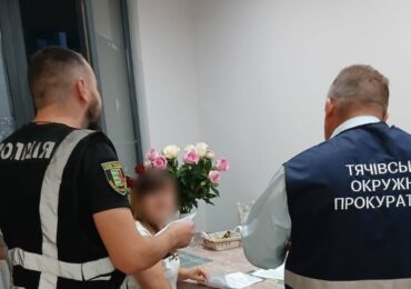 На Рахівщині повідомили про підозру сімейній лікарці, яка за 8 000$ сприяла військовозобов’язаним у отриманні відстрочки