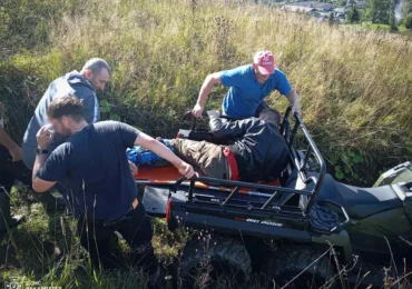 Закарпатські рятувальники надали допомогу мотоциклісту, який травмувався у горах
