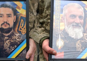 Ужгород попрощався із полеглими Героями Юрієм Бачкаєм та Олександром Дзуринцем