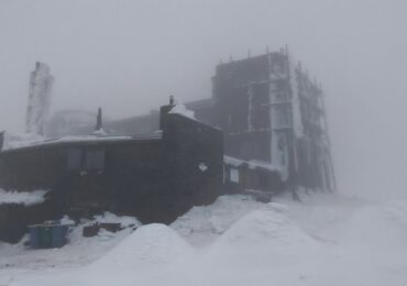 На високогір'ї Карпат температура повітря -1°C