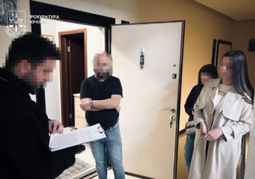 На Закарпатті взято під варту ужгородця, який за 1700 доларів США обіцяв «вплинути» на посадовців ТЦК