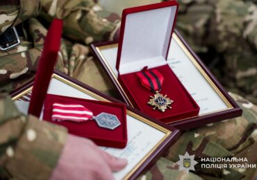 Бійців стрілецького батальйону поліції Закарпаття відзначили нагородами до Дня захисників і захисниць України