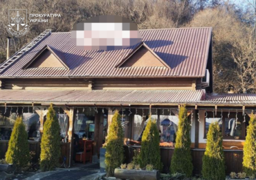 На Мукачівщині підприємницю підозрюють у захопленні сусідської землі під будівництво комплексу відпочинку