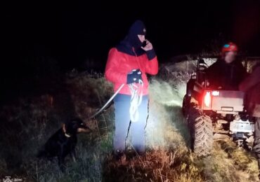 Рятувальники допомогли трьом туристкам та доберману в горах