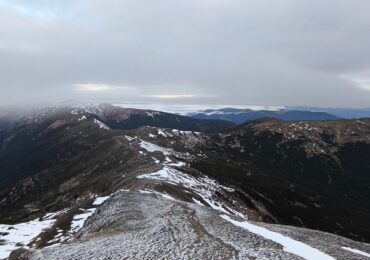 На високогір'ї Карпат температура повітря -4°C