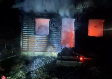 Вогнеборці Тячівщини загасили пожежу у лазні